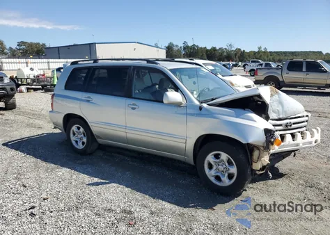 2021 Toyota Highlander z USA, uszkodzony, nr VIN JTEGD21A750113002